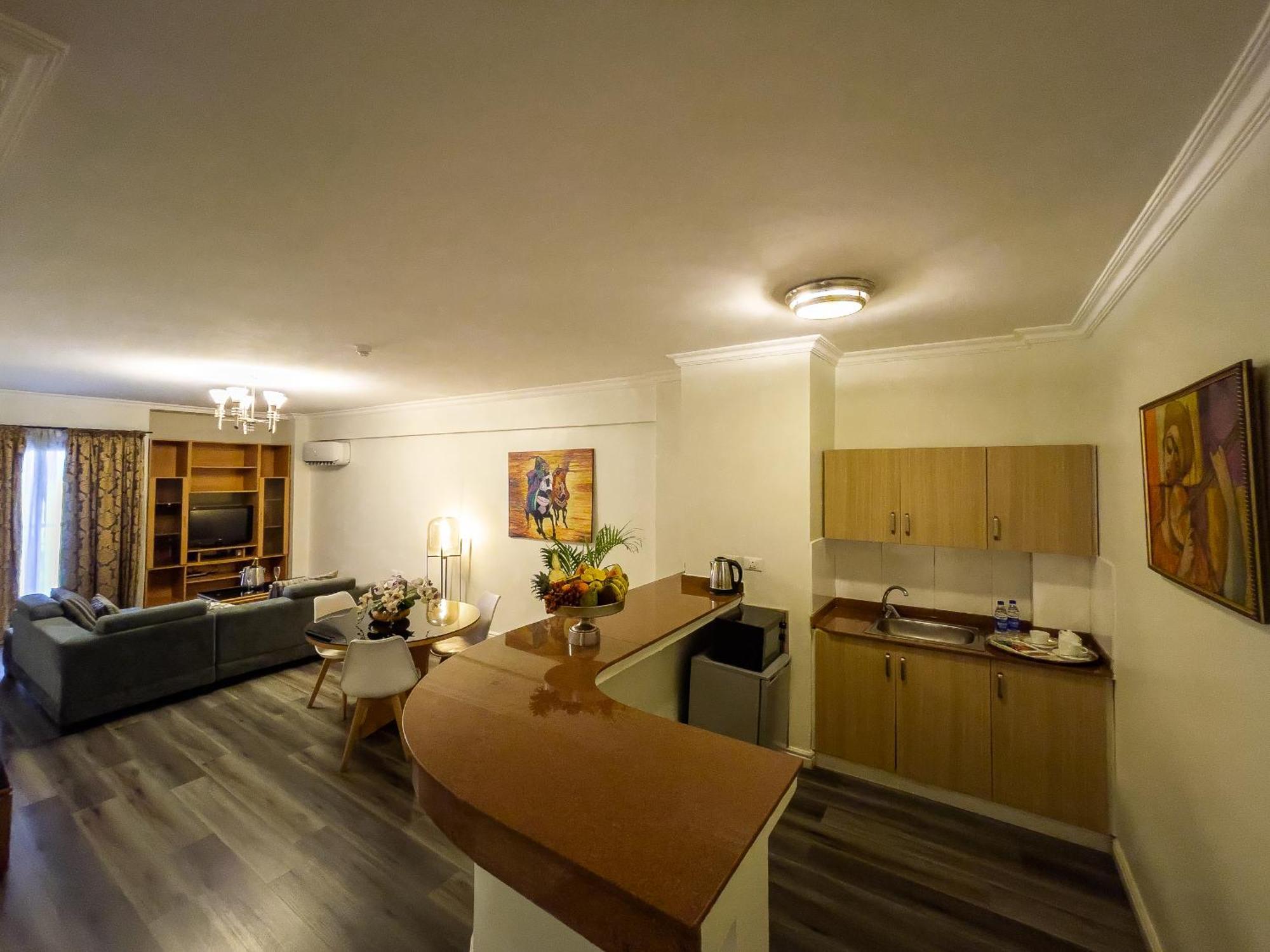 לגוס Maroko Bayshore Suites מראה חיצוני תמונה