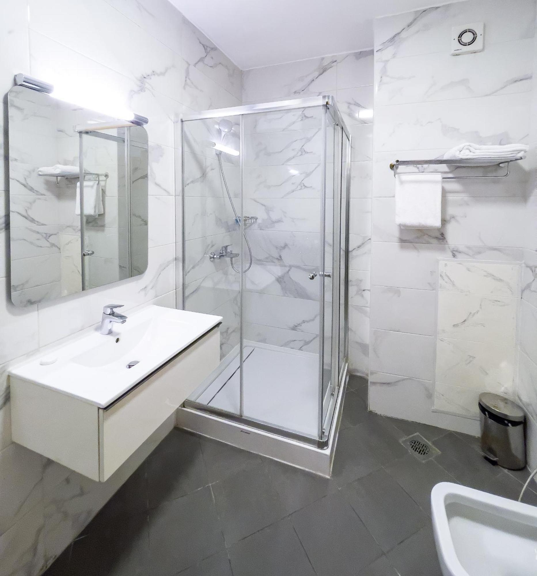 לגוס Maroko Bayshore Suites מראה חיצוני תמונה