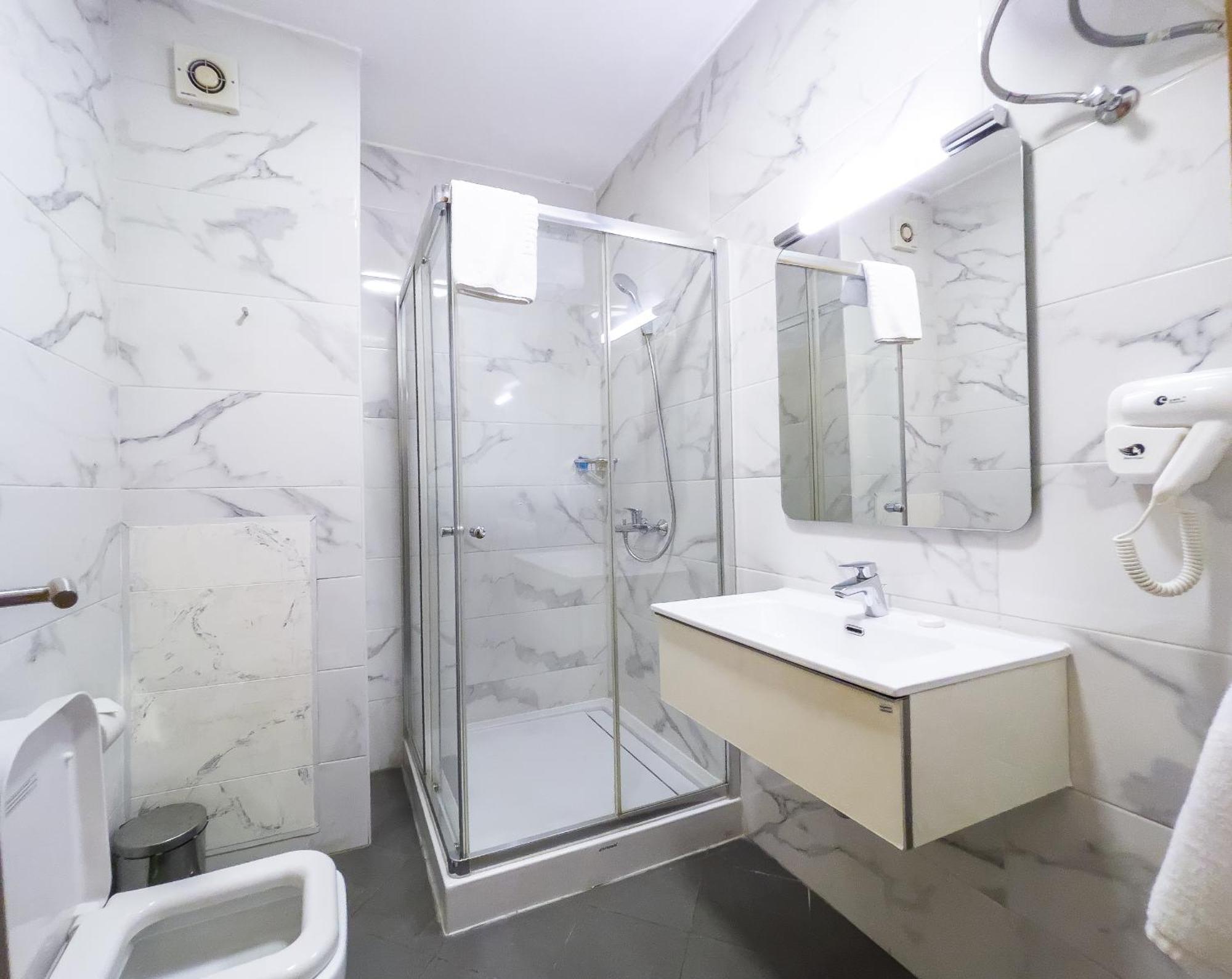 לגוס Maroko Bayshore Suites מראה חיצוני תמונה